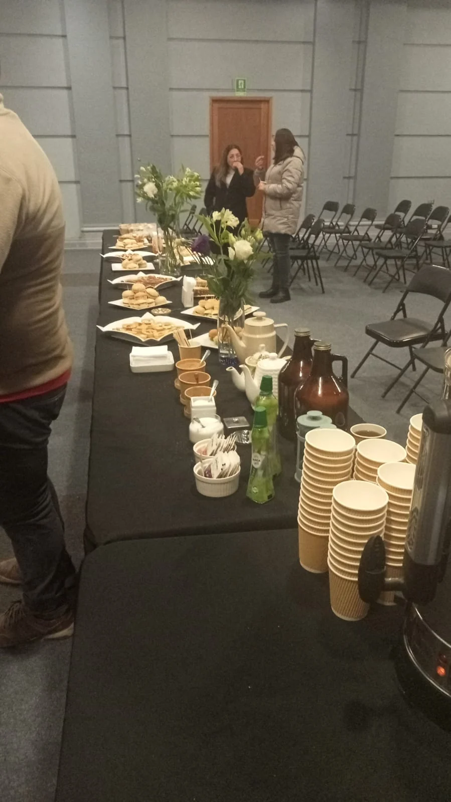 Montaje vertical de coffee break Nathivo